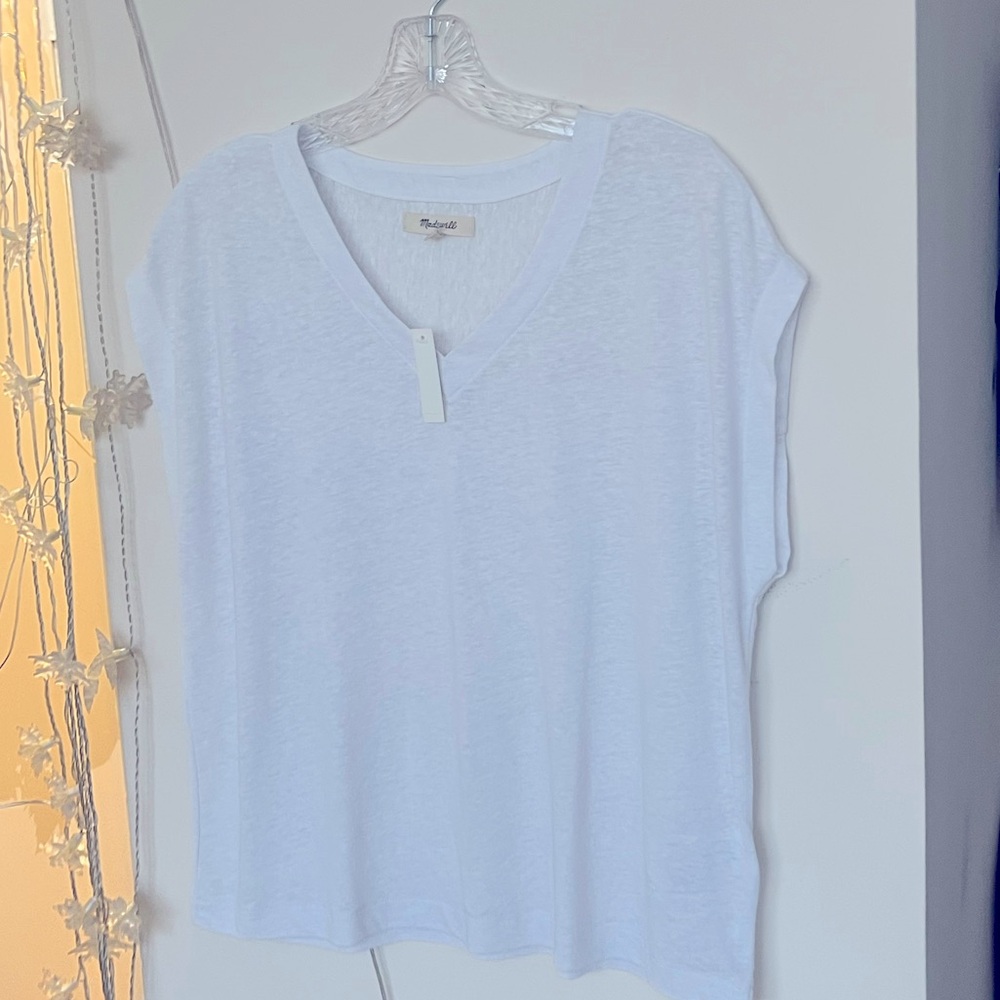 Brand new with tags NWT white sleeveless linen madewell V-neck muscle tee small